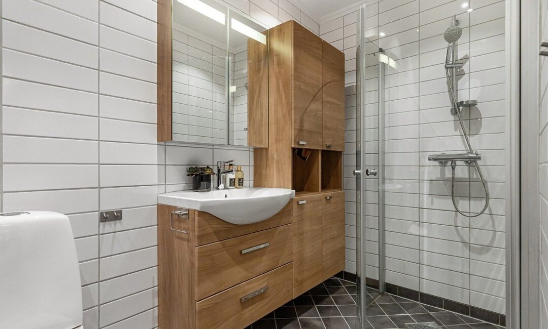 Transformez_votre_espace_avec_la_peinture_pour_carrelage_de_sol_:_nos_conseils_et_idées